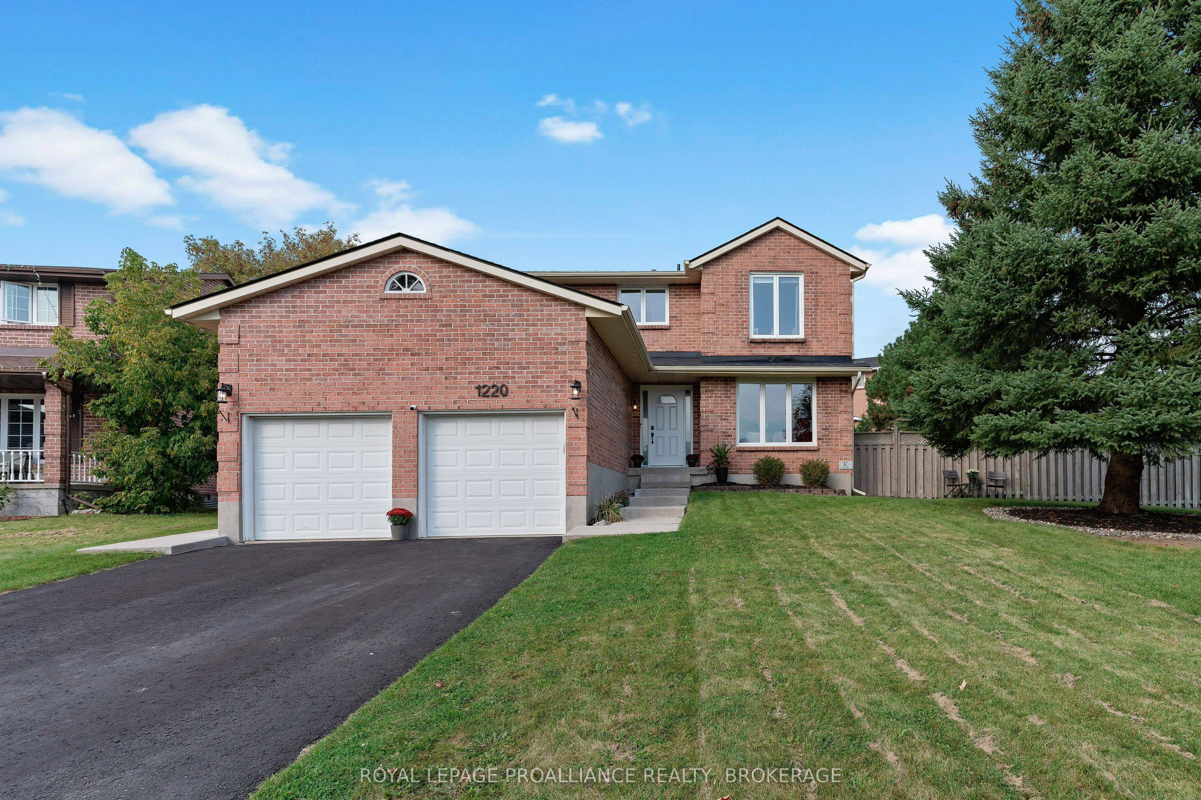 1220 Humberside Drive Property Photo