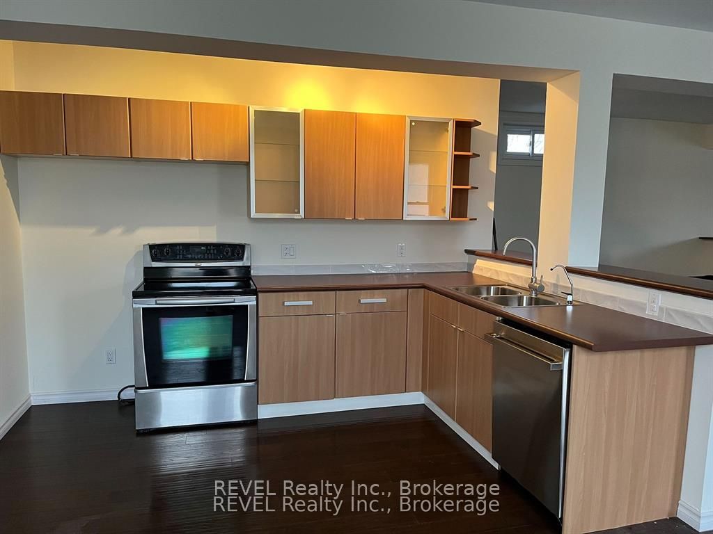 46 Division Street Property Photo 16
