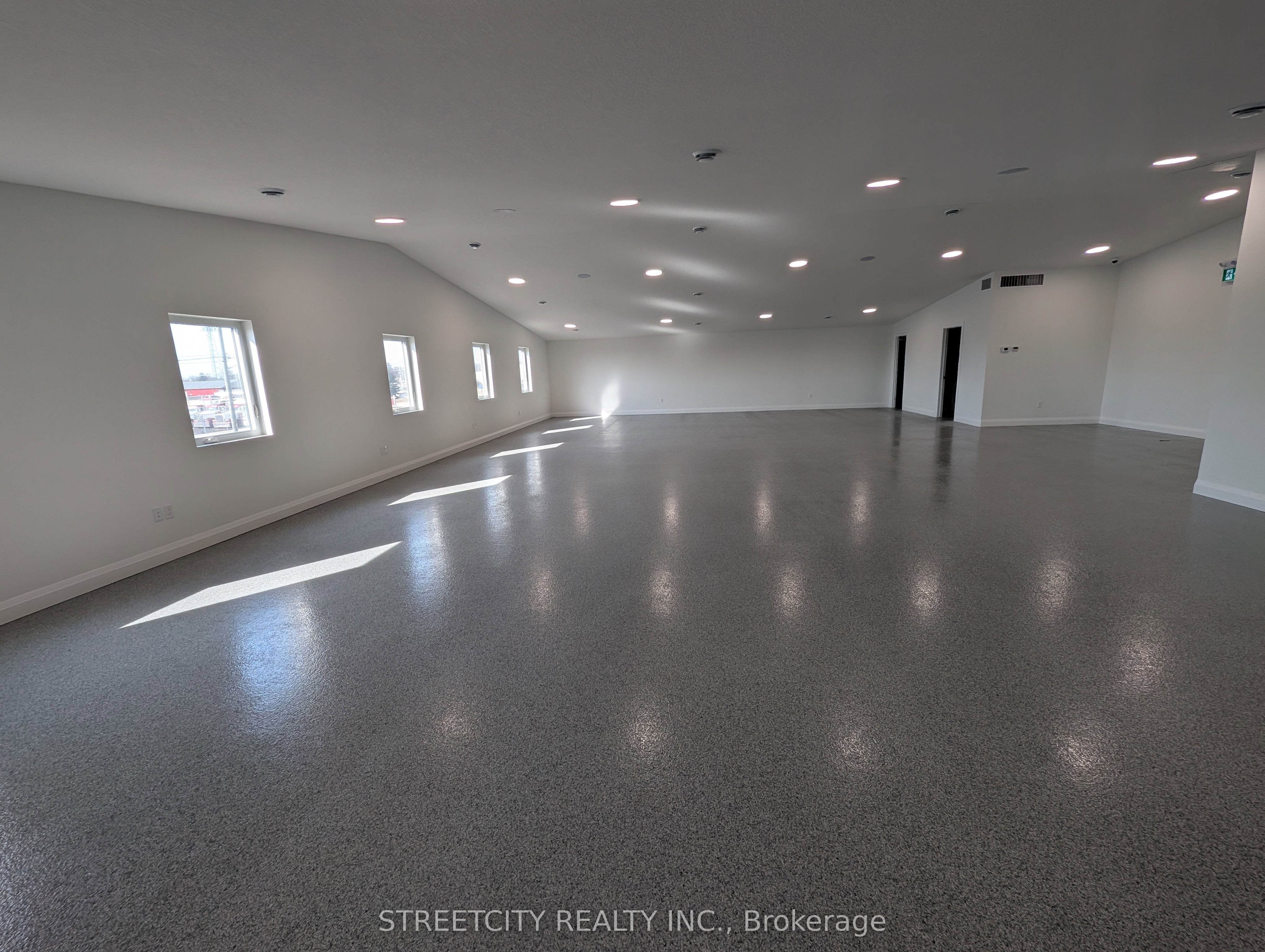 #b - 79 Beech Street Property Photo 2