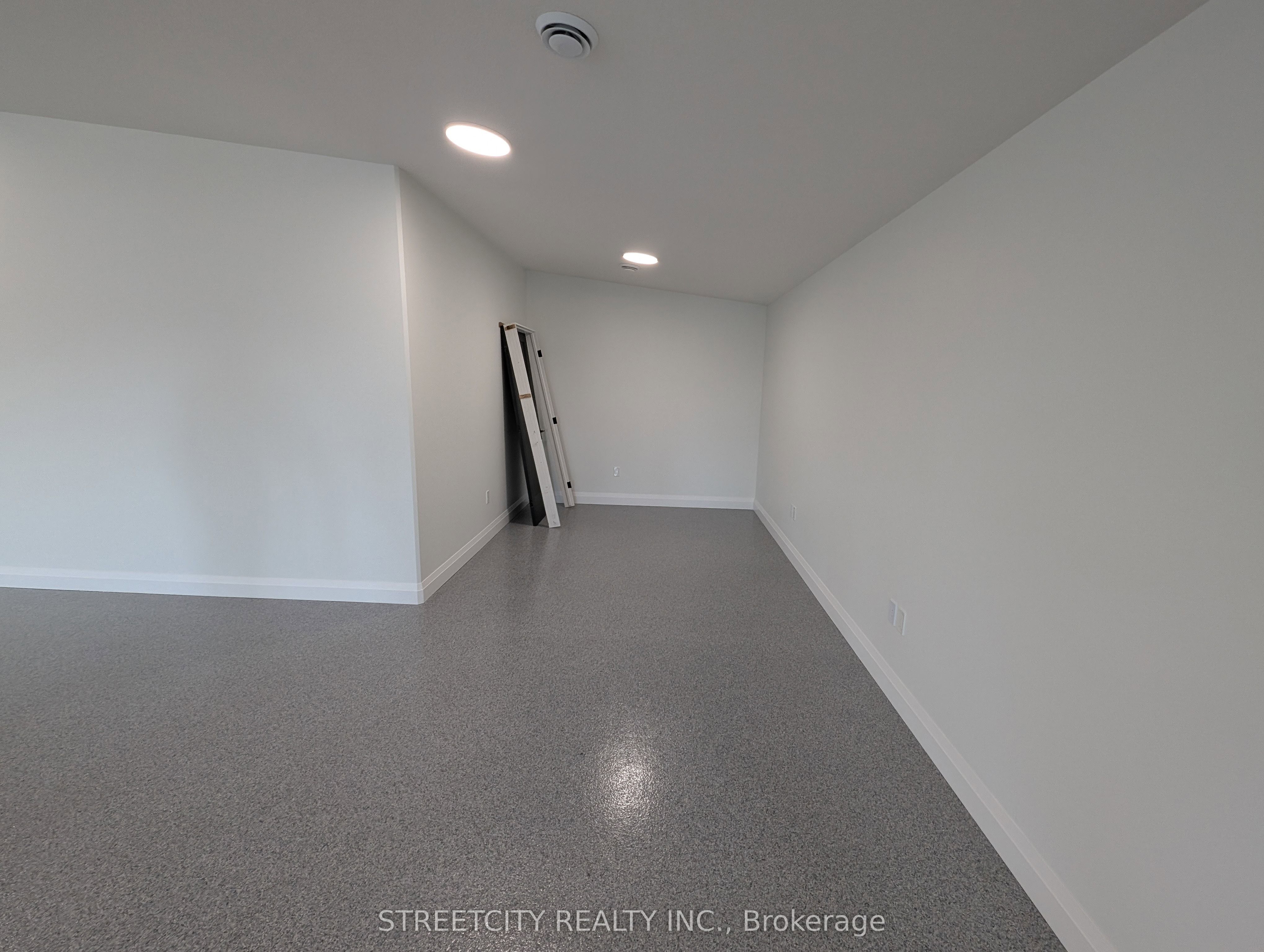 #b - 79 Beech Street Property Photo 3