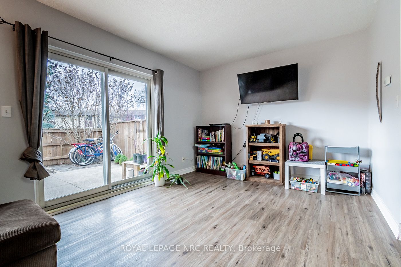 151 Linwell Road 64 Property Photo 6