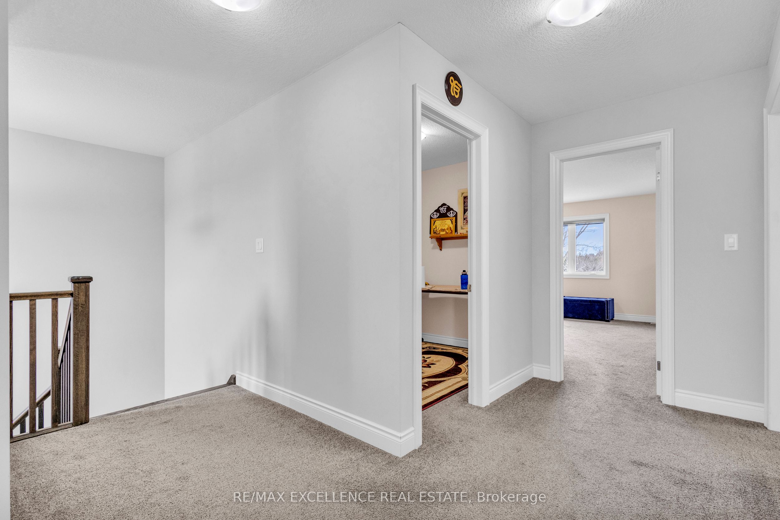 2394 Leeds Crossing Close Property Photo 15