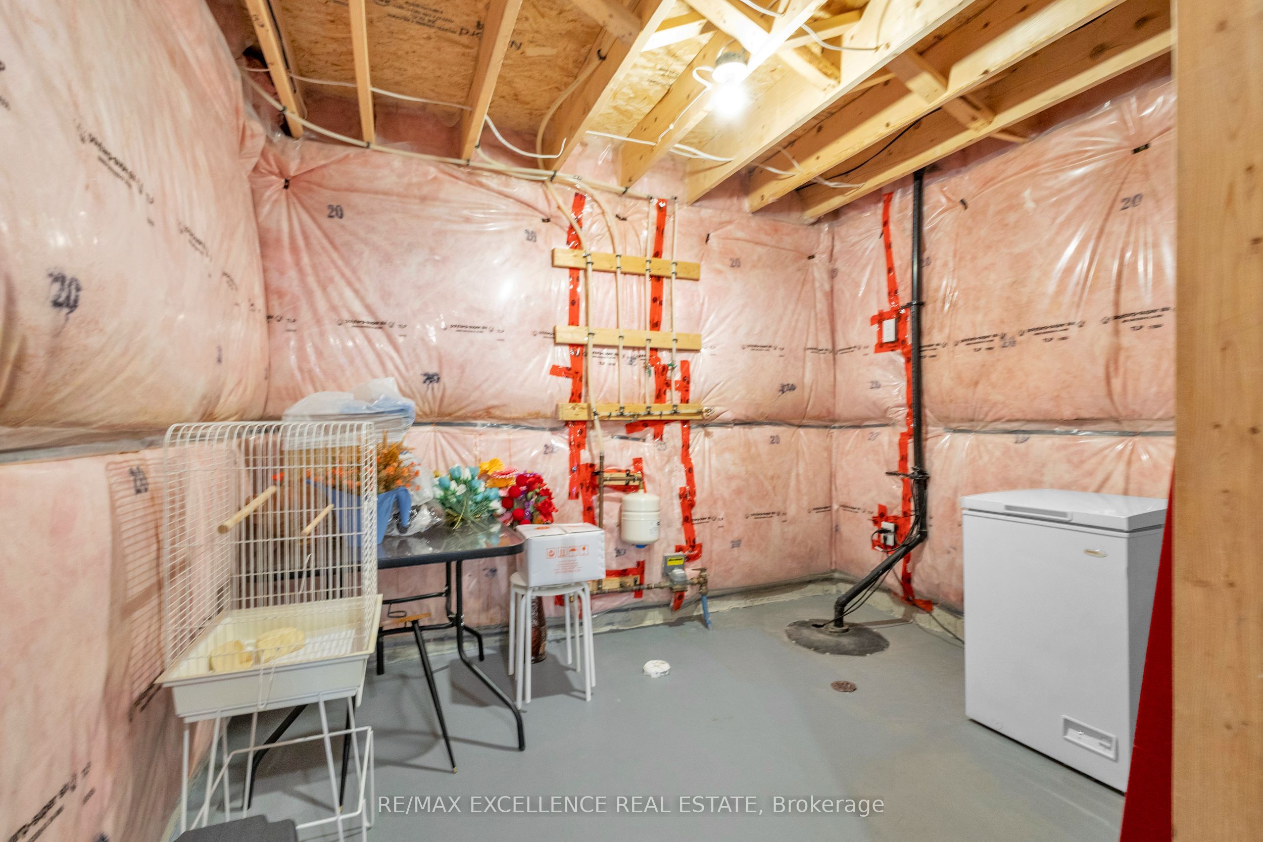 2394 Leeds Crossing Close Property Photo 30