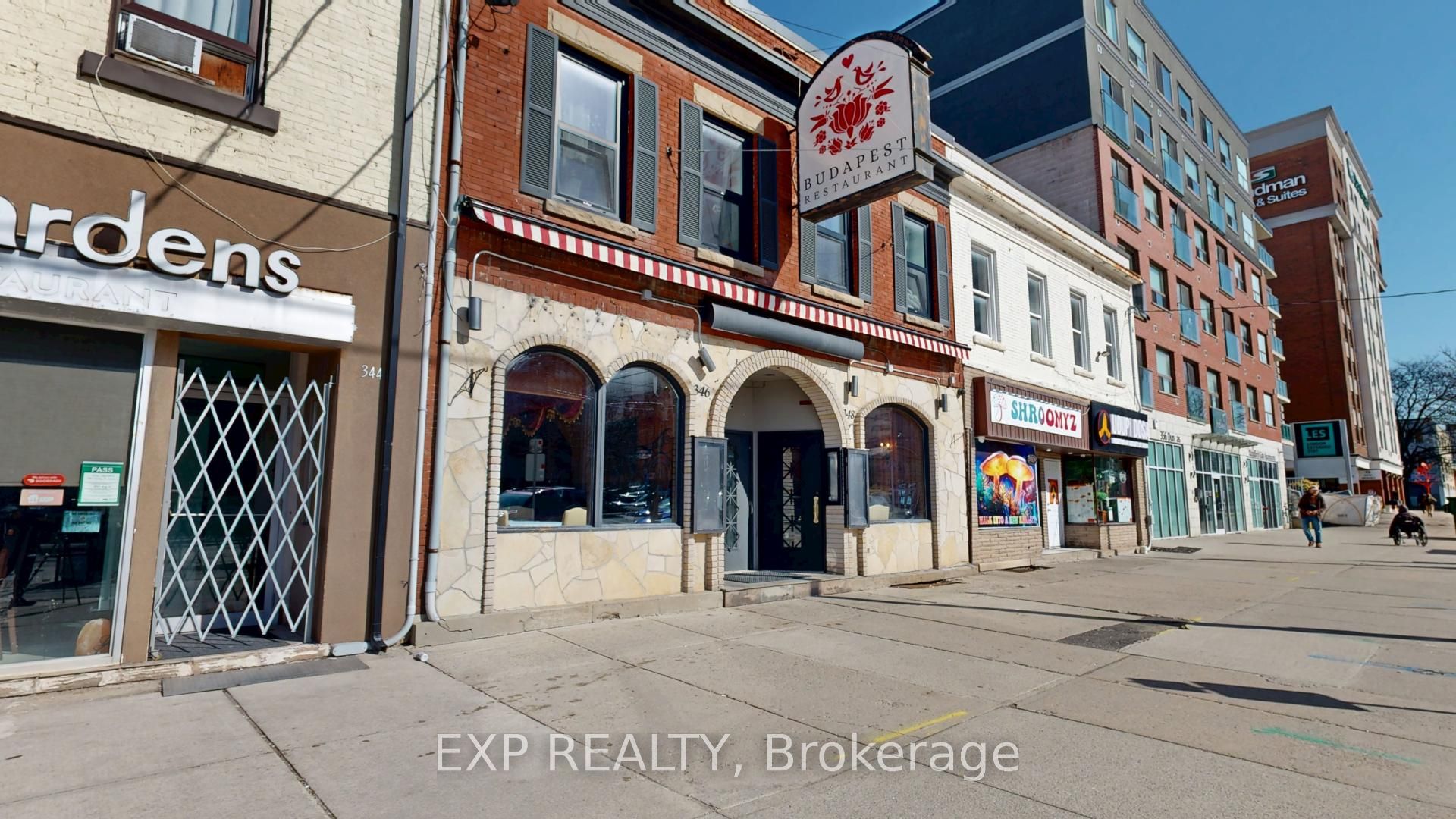 348 Dundas Street Property Photo 5