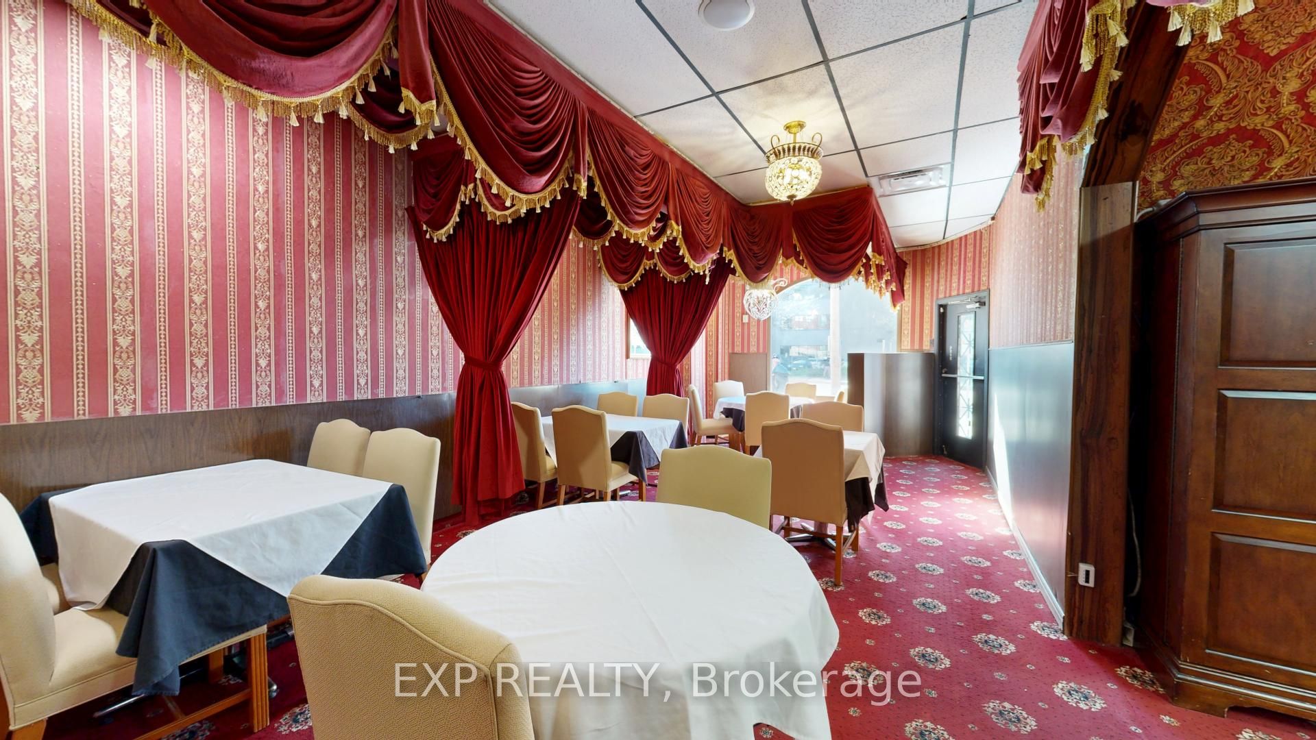 348 Dundas Street Property Photo 12