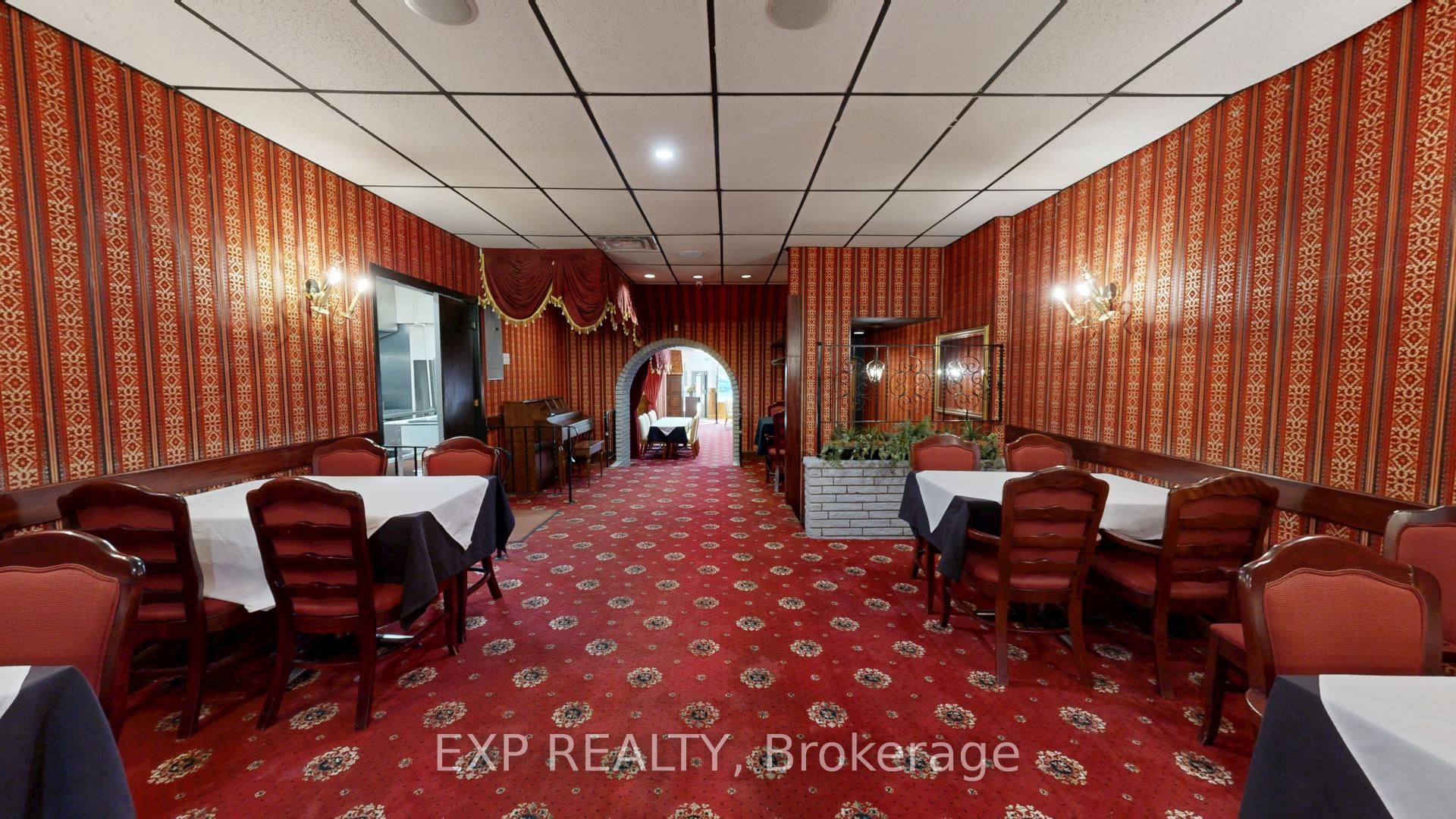 348 Dundas Street Property Photo 16