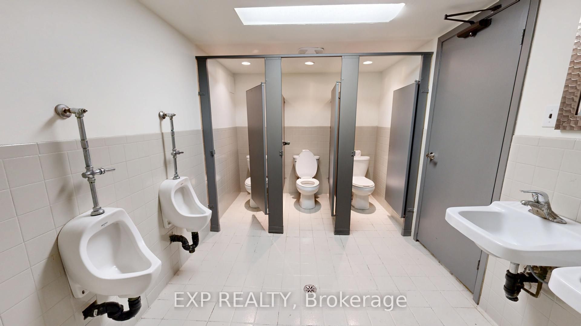 348 Dundas Street Property Photo 20