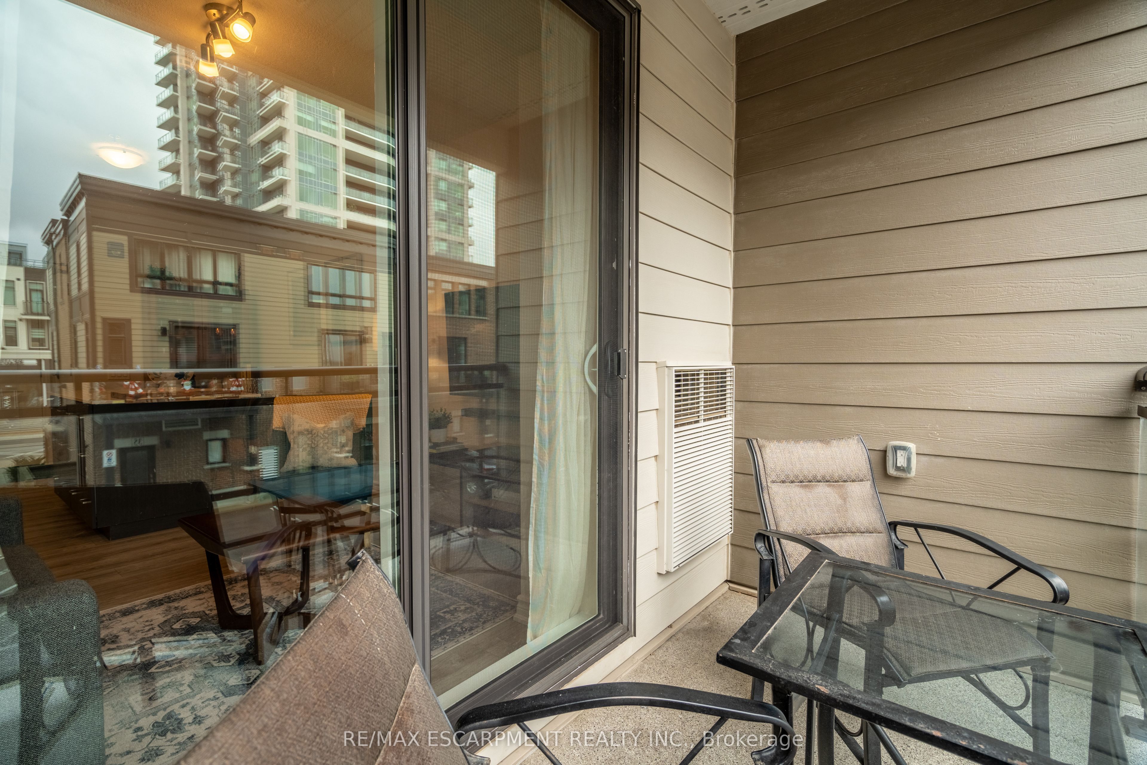 #208 - 40 Esplanade Lane Property Photo 19