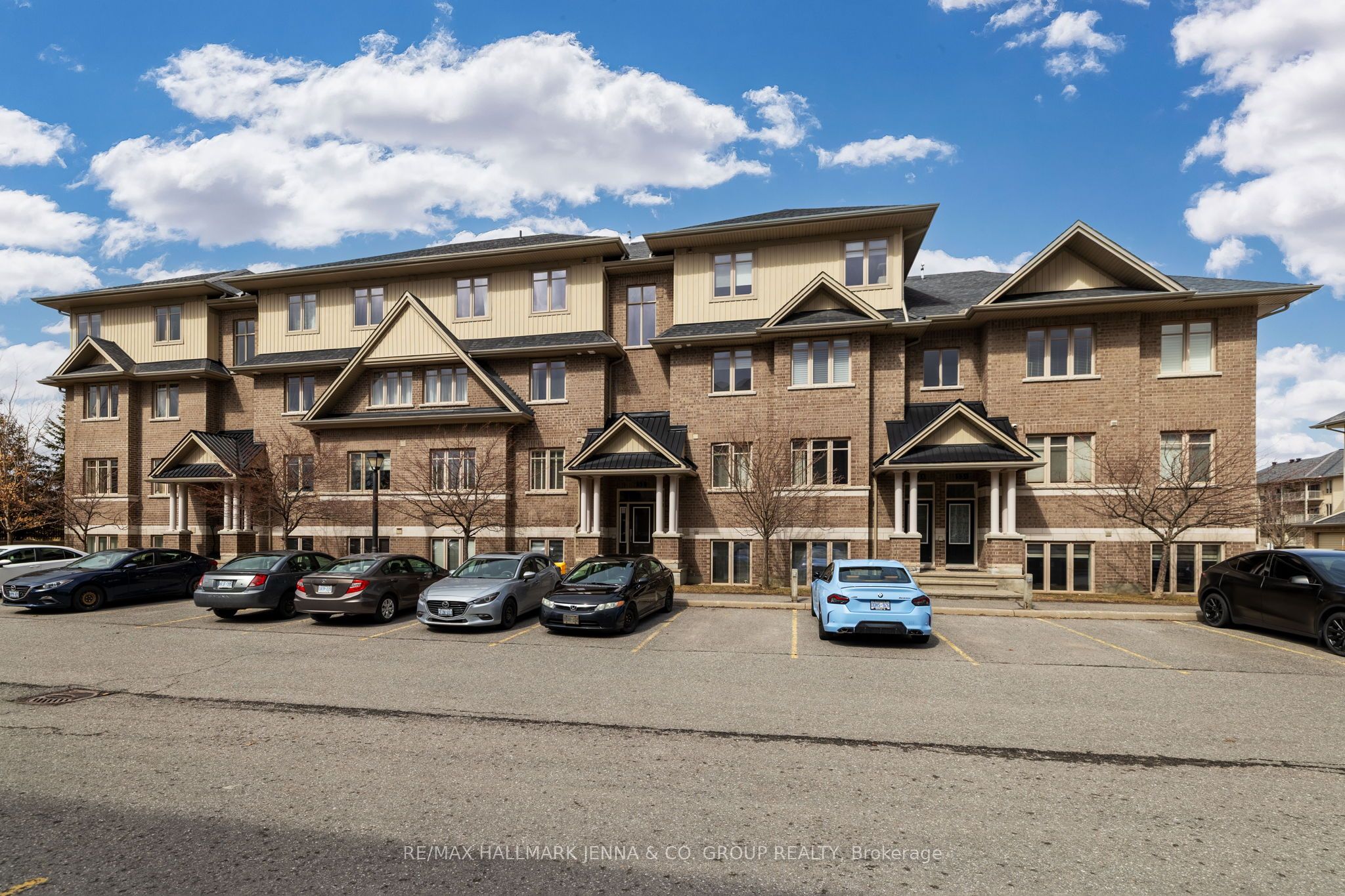 #a - 53 Tayside Private Property Photo