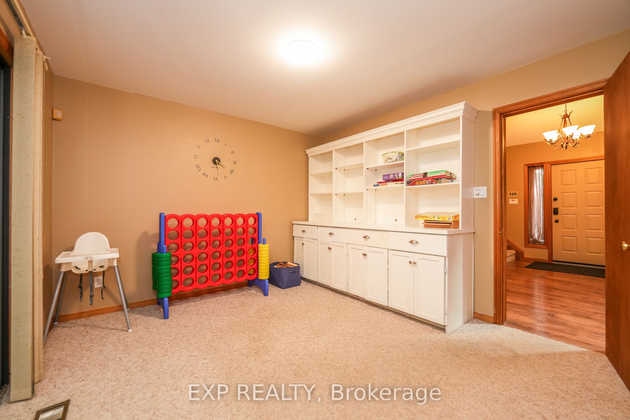 10207 Pinetree Drive Property Photo 23