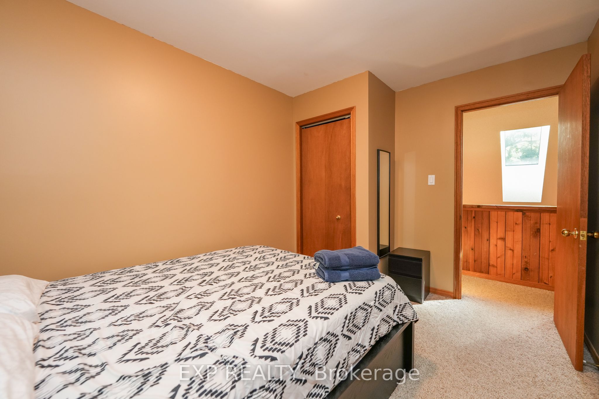 10207 Pinetree Drive Property Photo 28