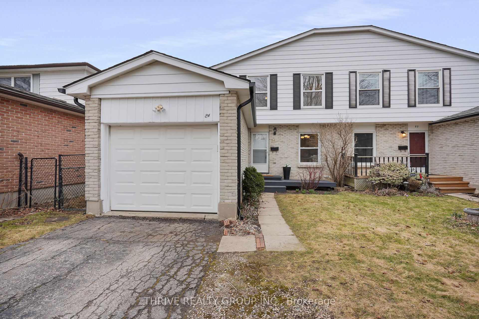 84 Vincent Crescent Property Photo