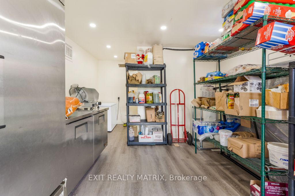 1868 Labonte Street Property Photo 8