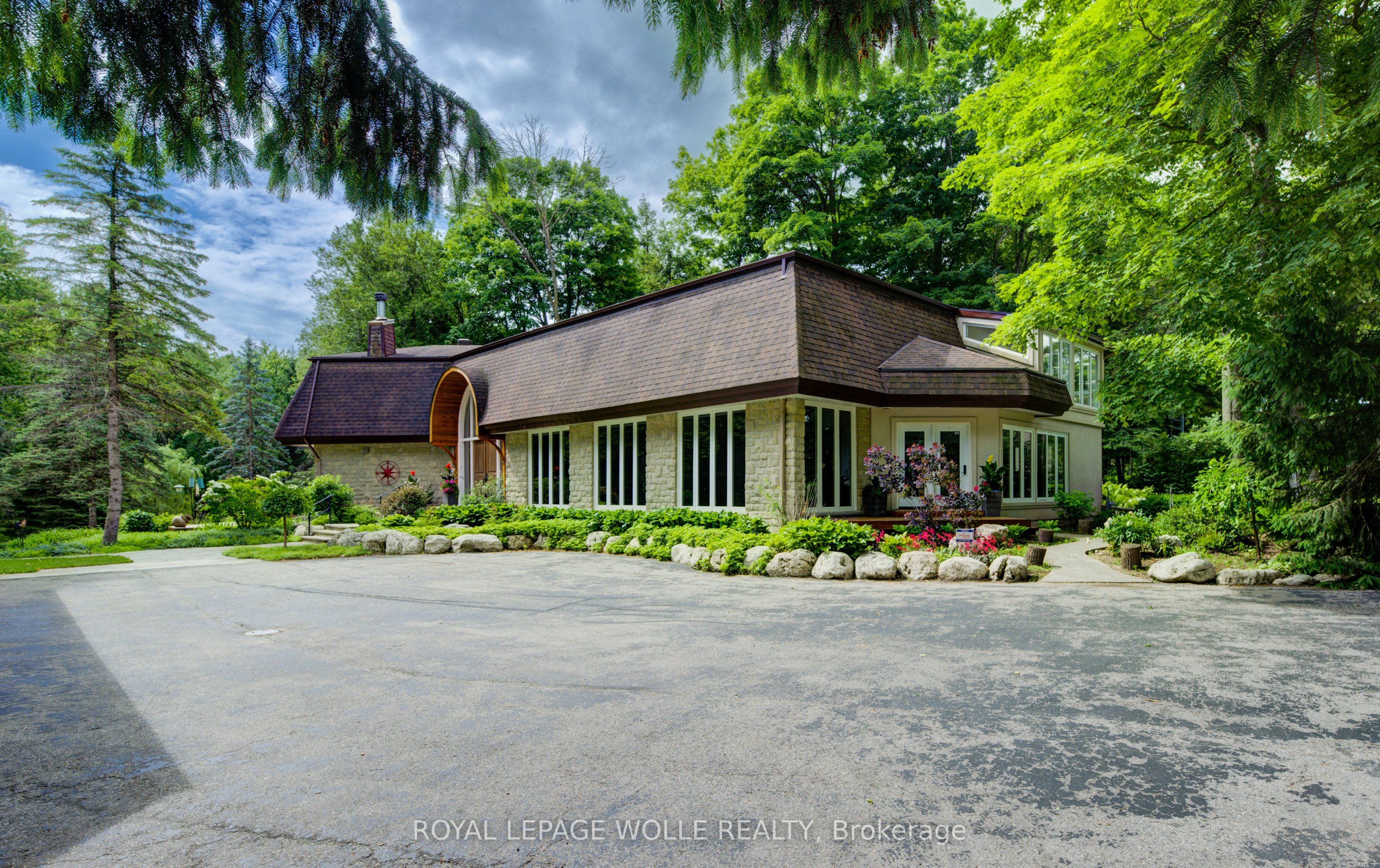 2229 Herrgott Road Property Photo 5