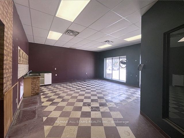 #c - 71 Bolton Street Property Photo 5