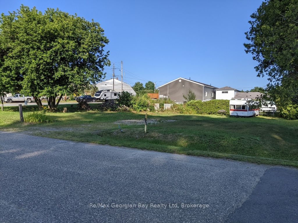 Algoma County Real Estate Listings Main Image