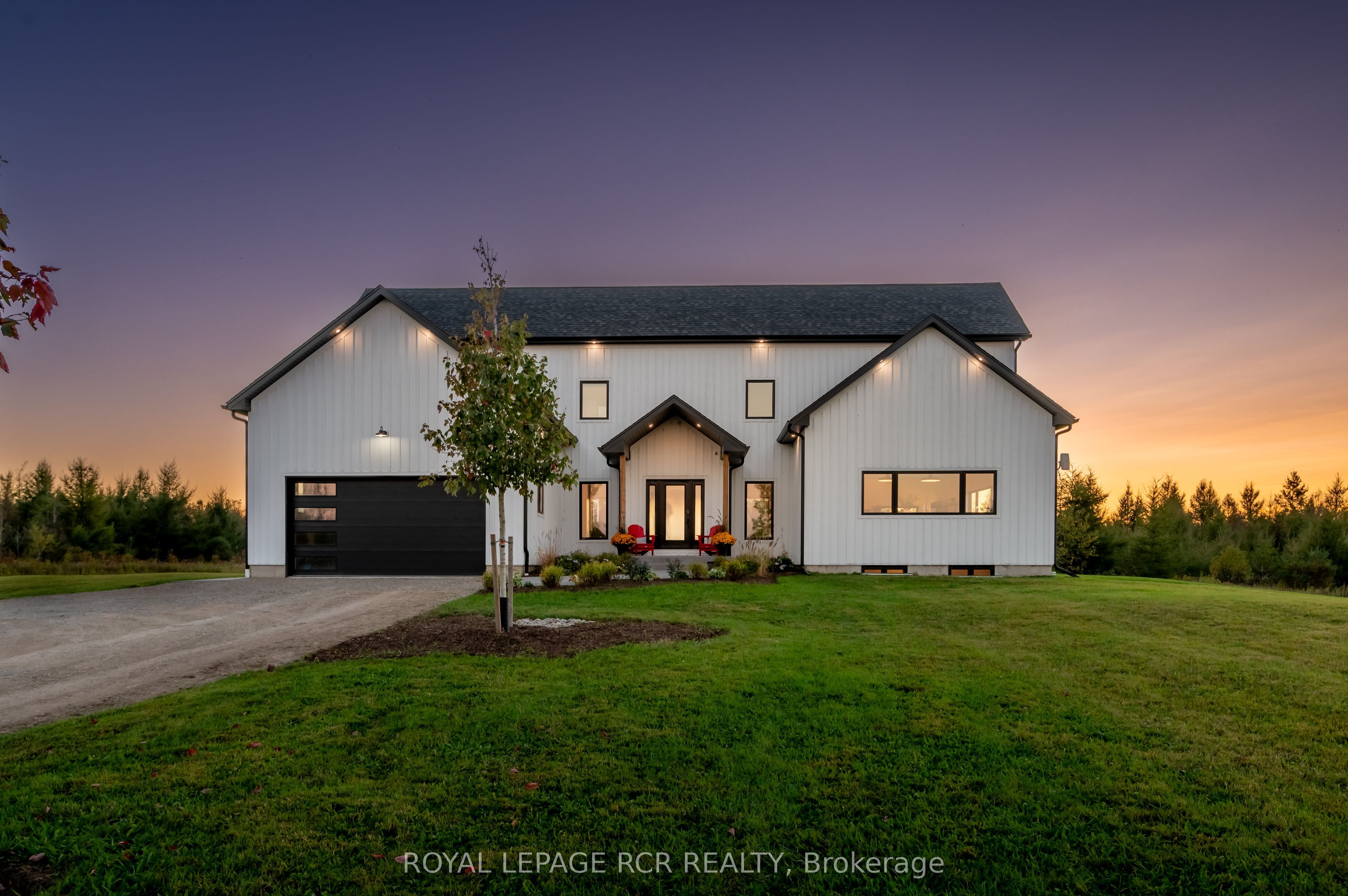 595130 Blind Line Property Photo