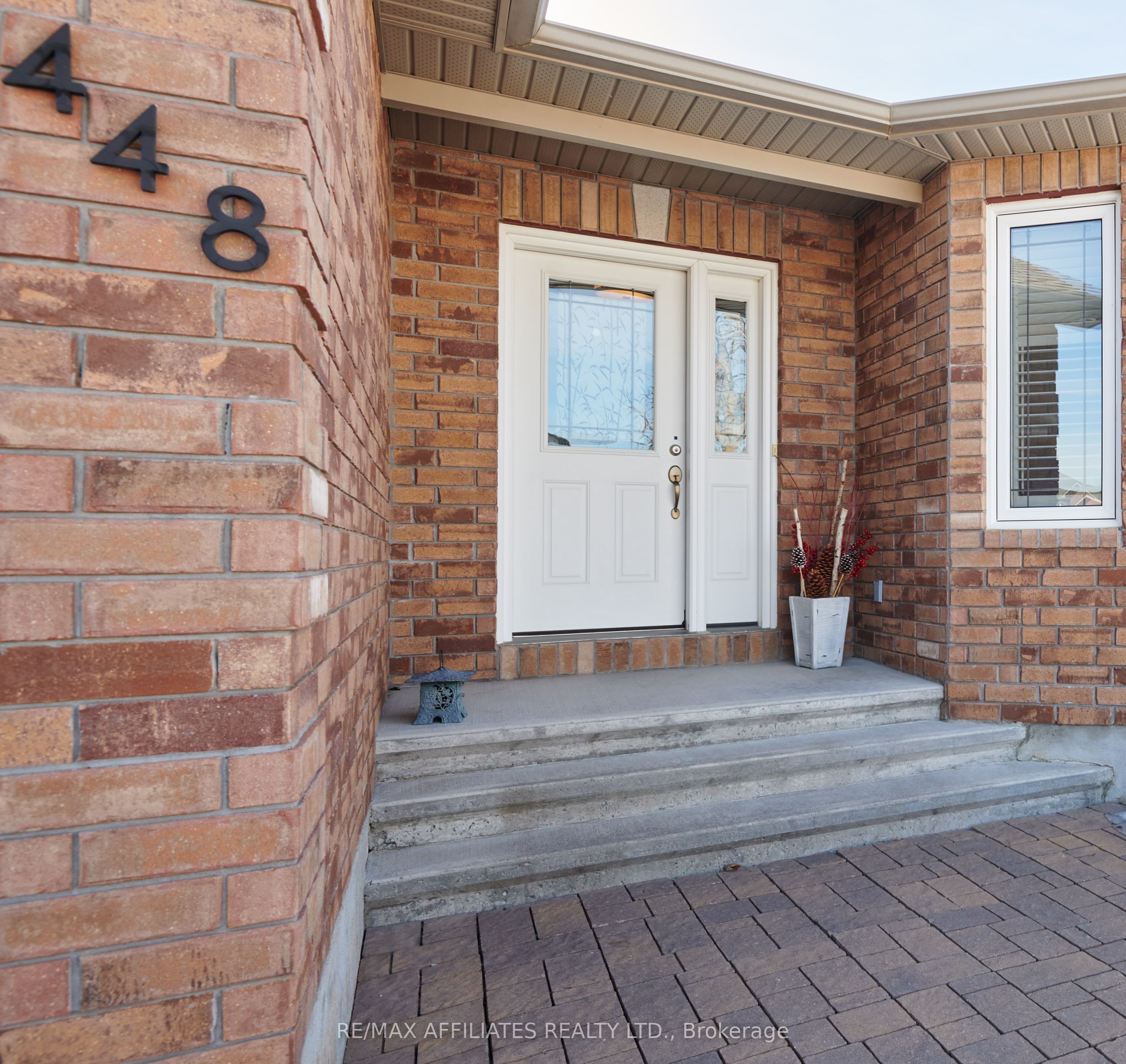 448 Van Dusen St Property Photo