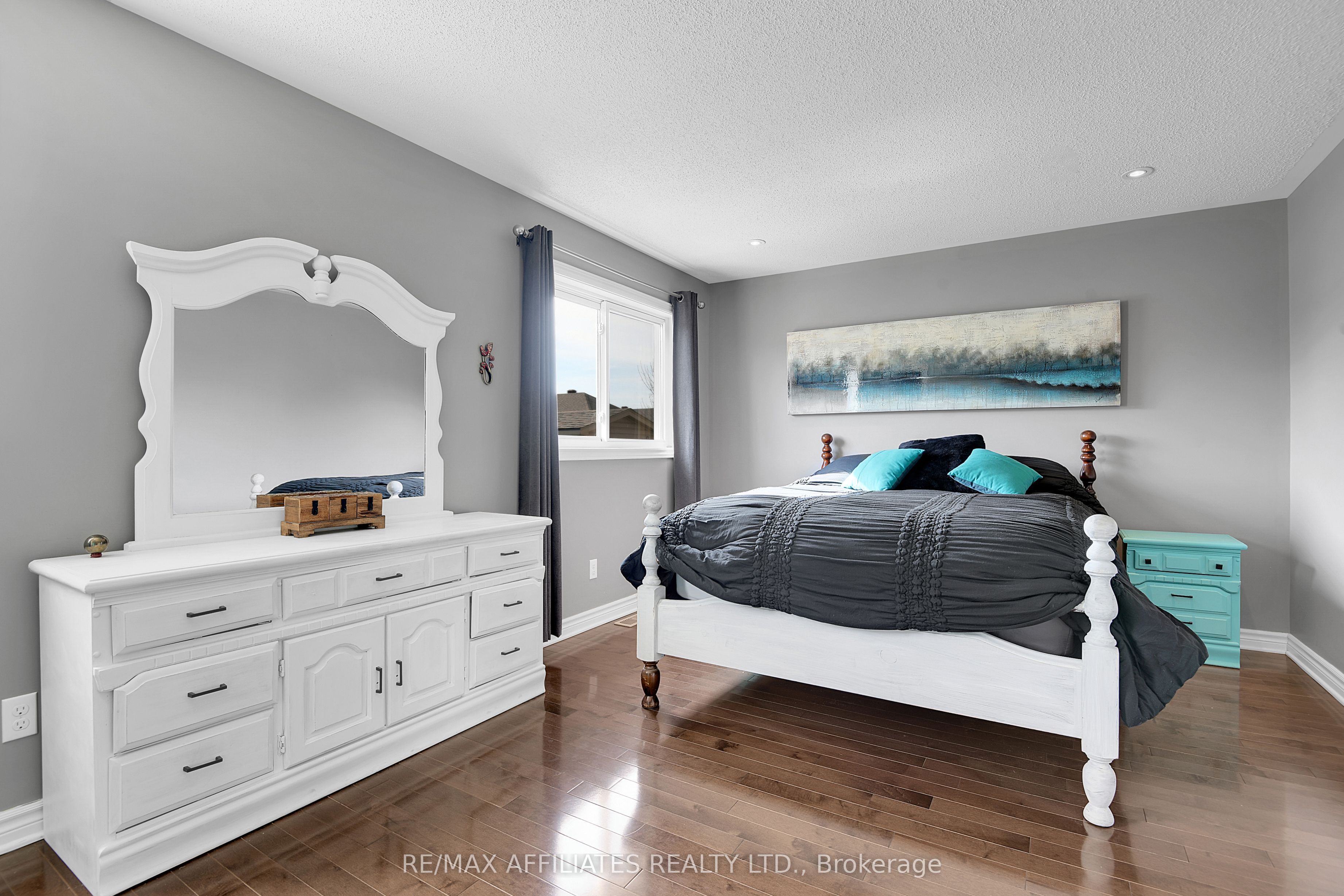 448 Van Dusen Street Property Photo 13