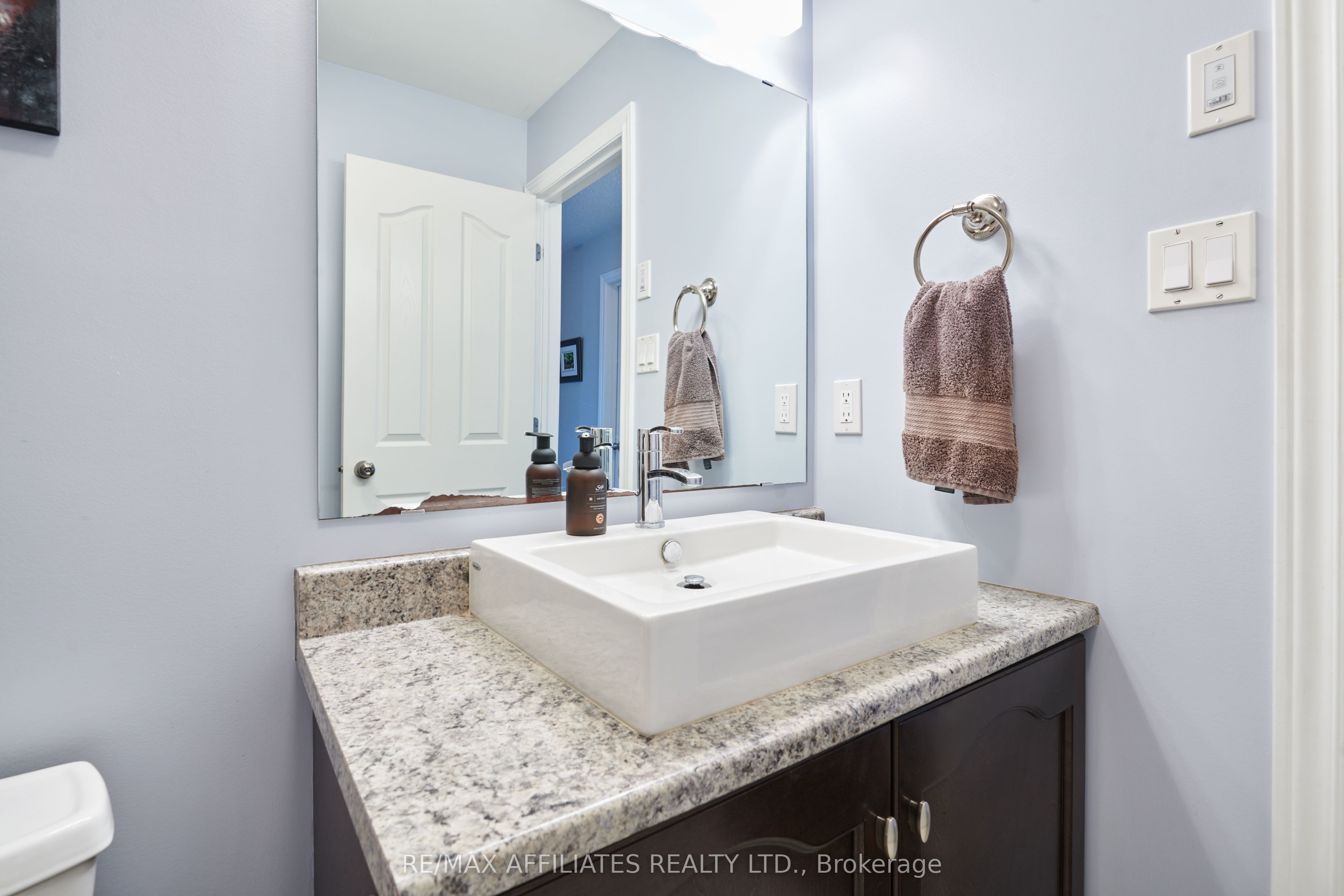 448 Van Dusen Street Property Photo 16