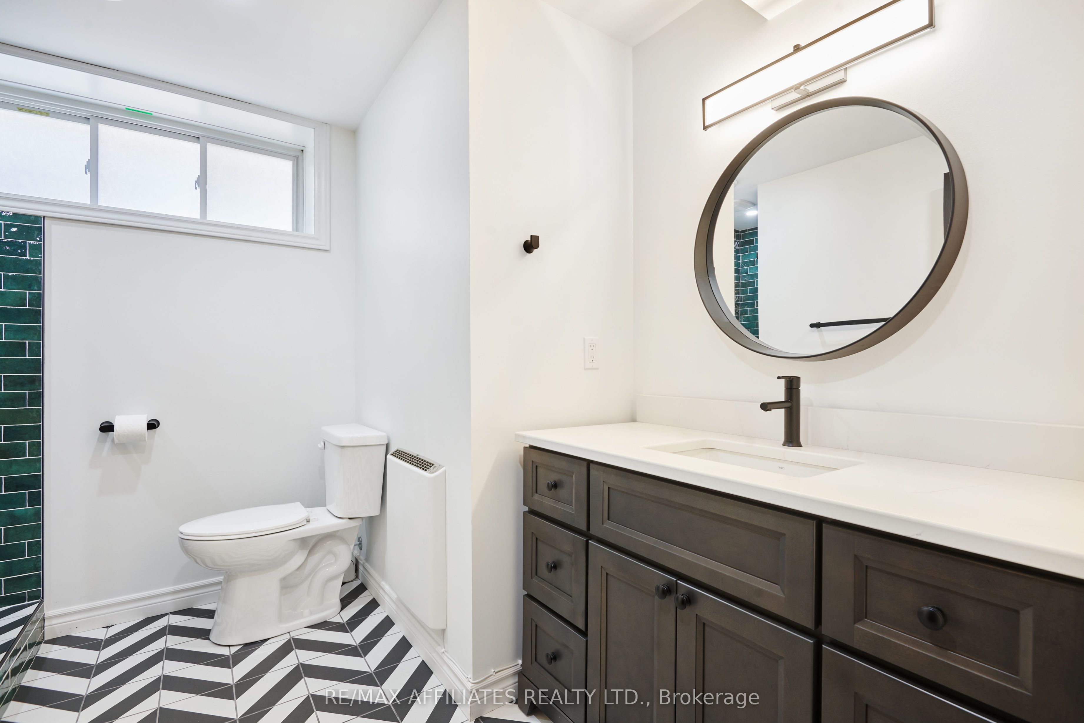 448 Van Dusen Street Property Photo 19
