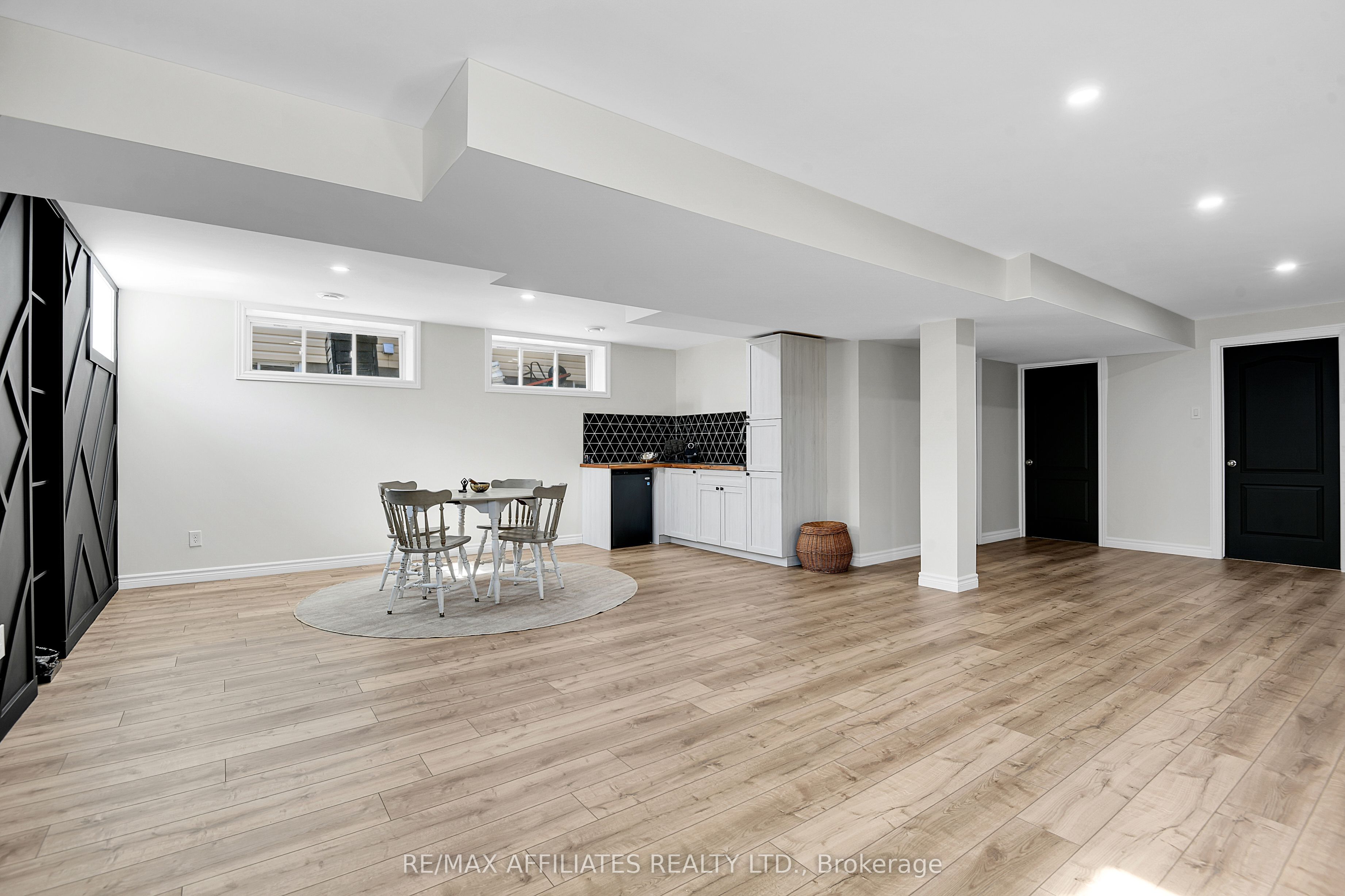 448 Van Dusen Street Property Photo 25
