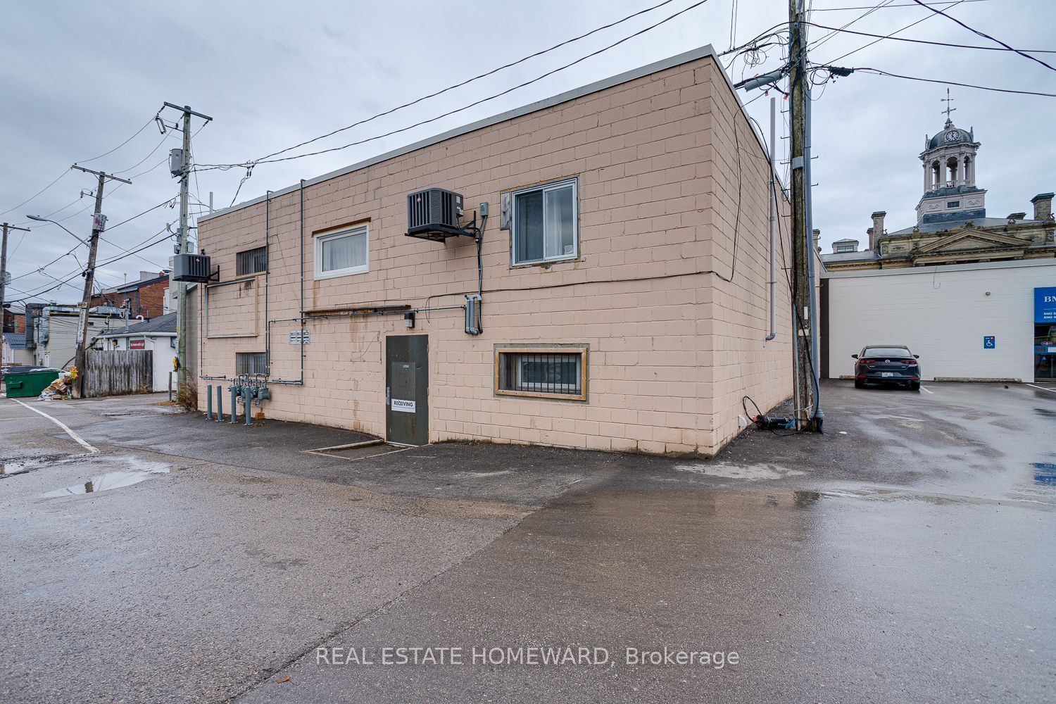 52 King Street Property Photo 10
