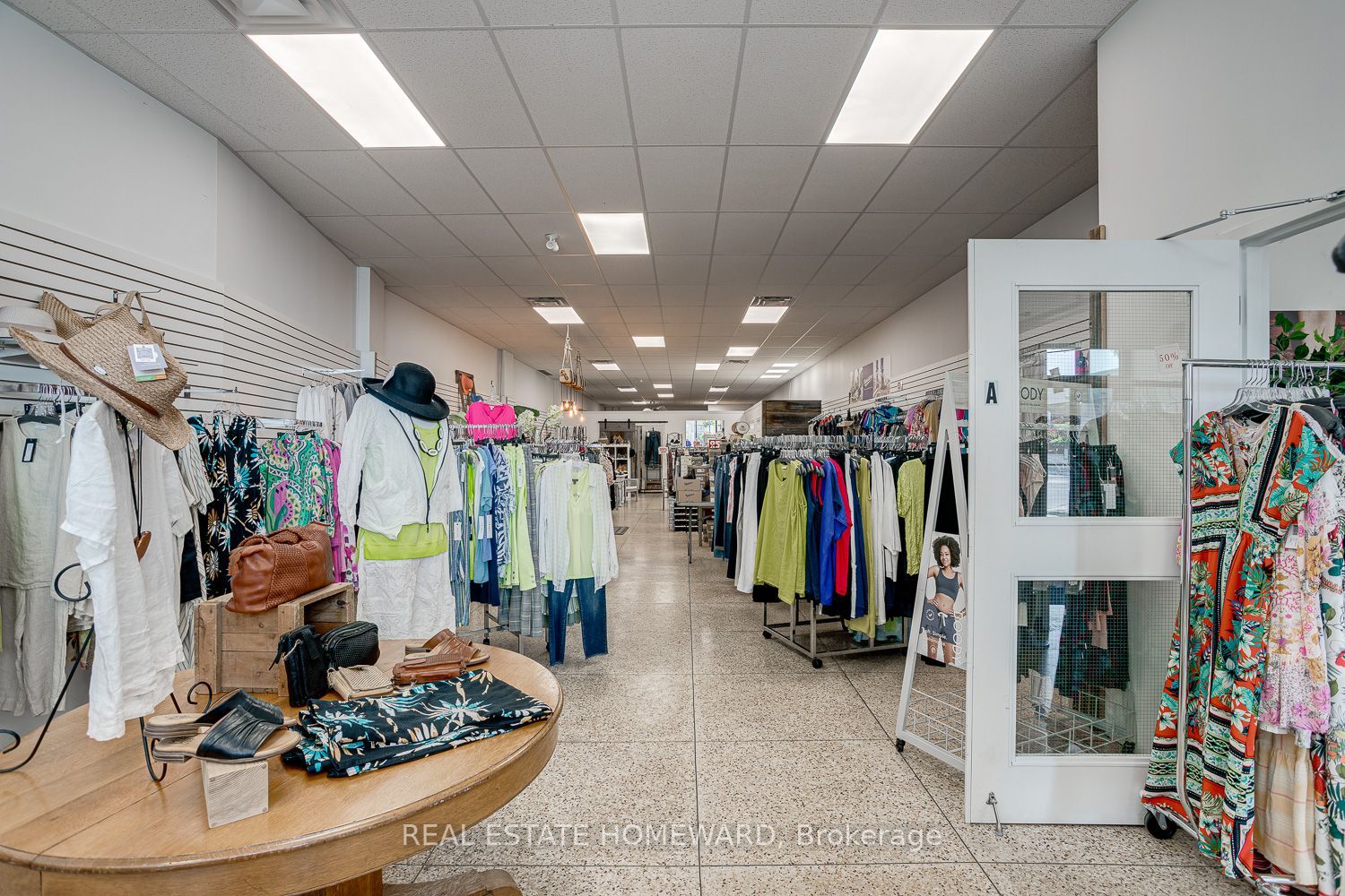 52 King Street Property Photo 24
