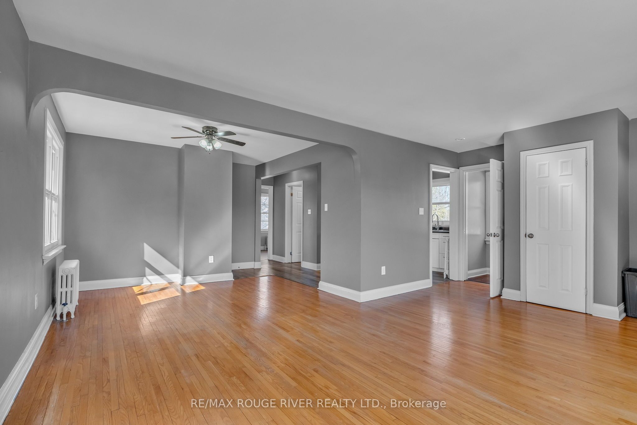 234 King Street E Property Photo 3