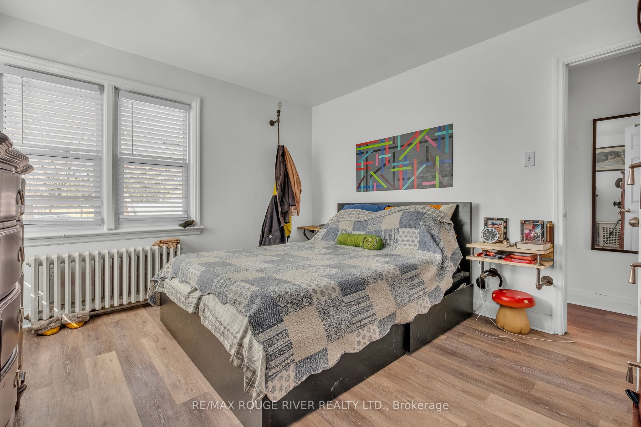 234 King Street E Property Photo 17