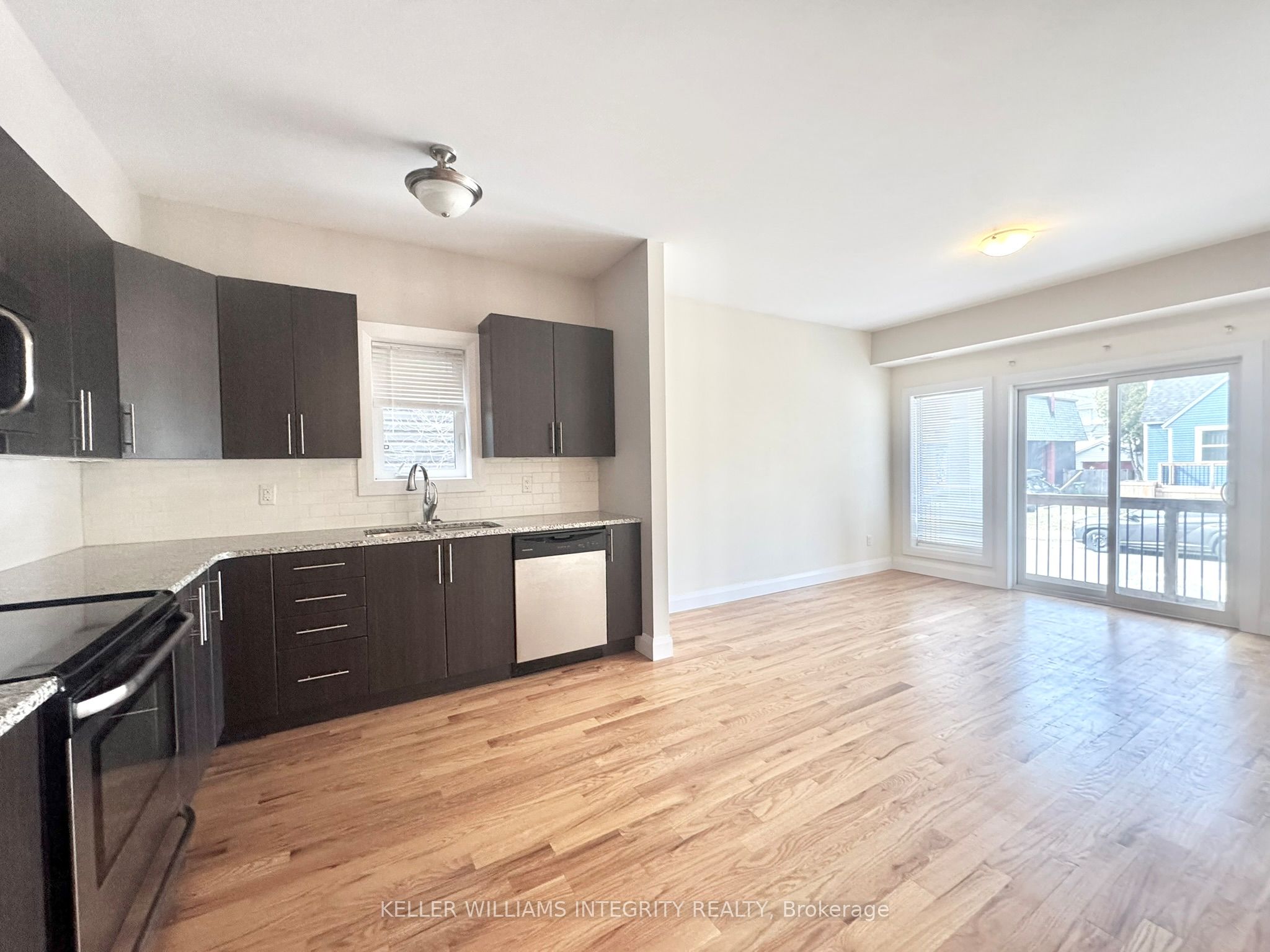 136-138 King George Street Property Photo 3