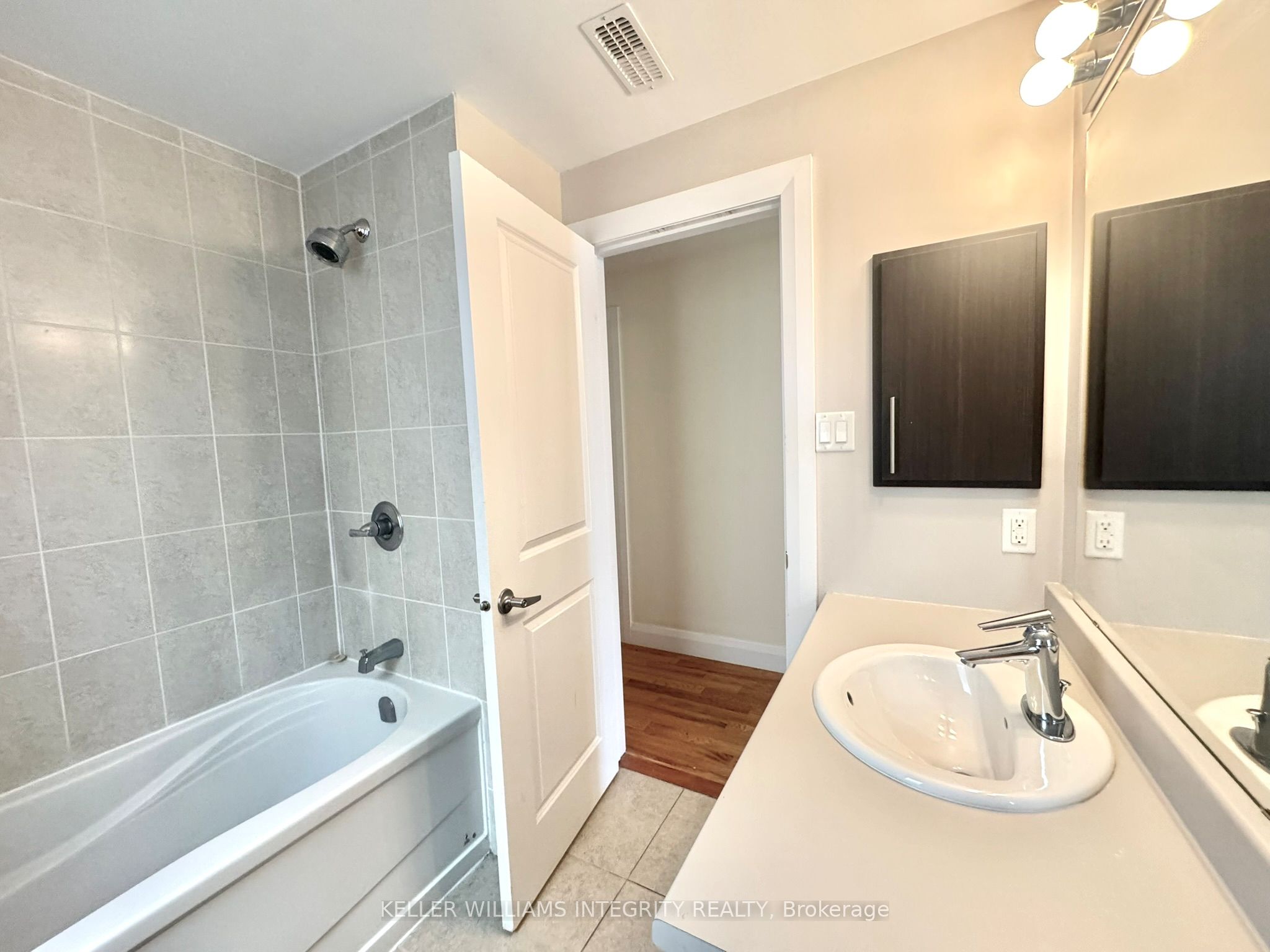 136-138 King George Street Property Photo 6
