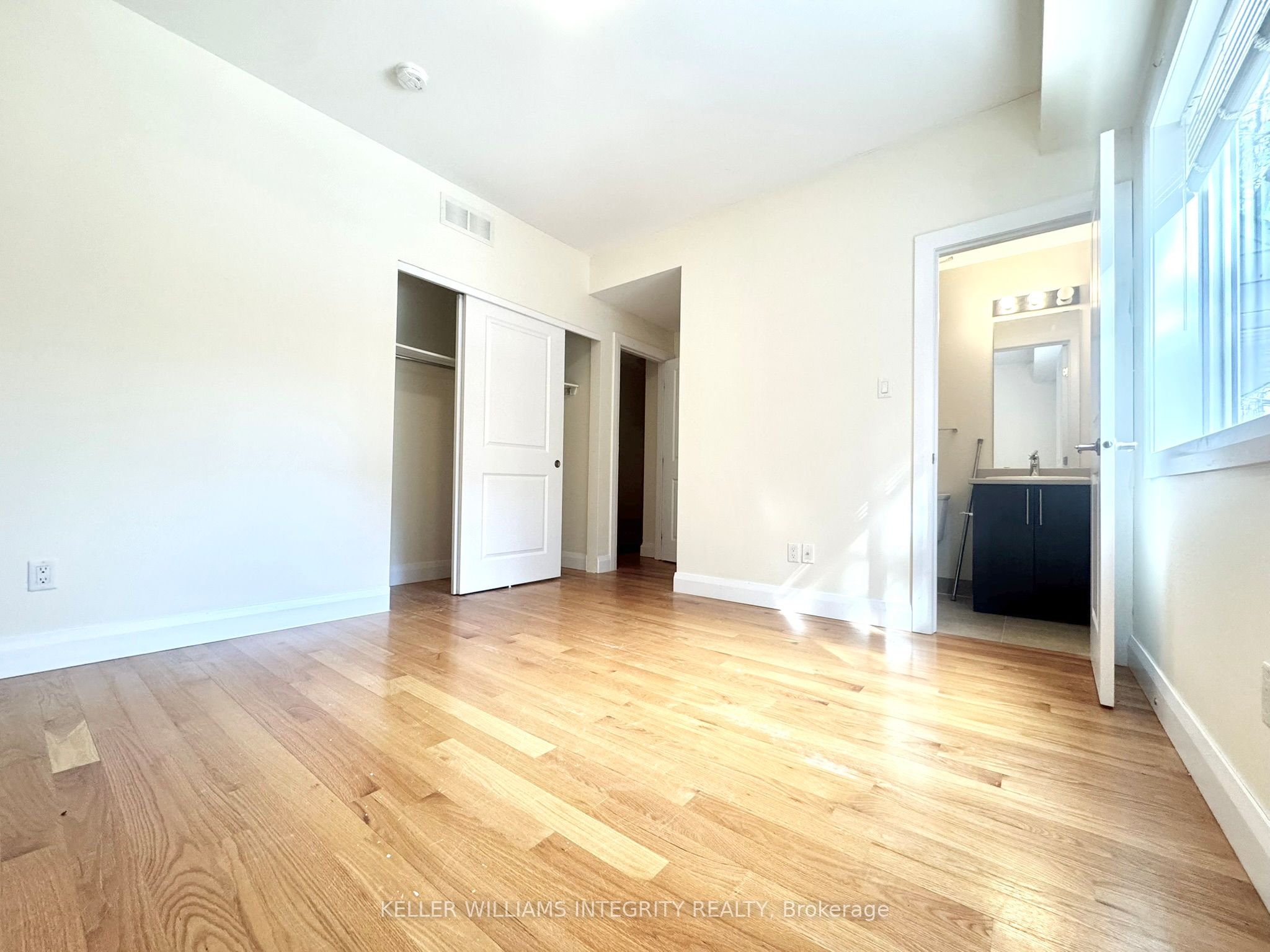 136-138 King George Street Property Photo 8