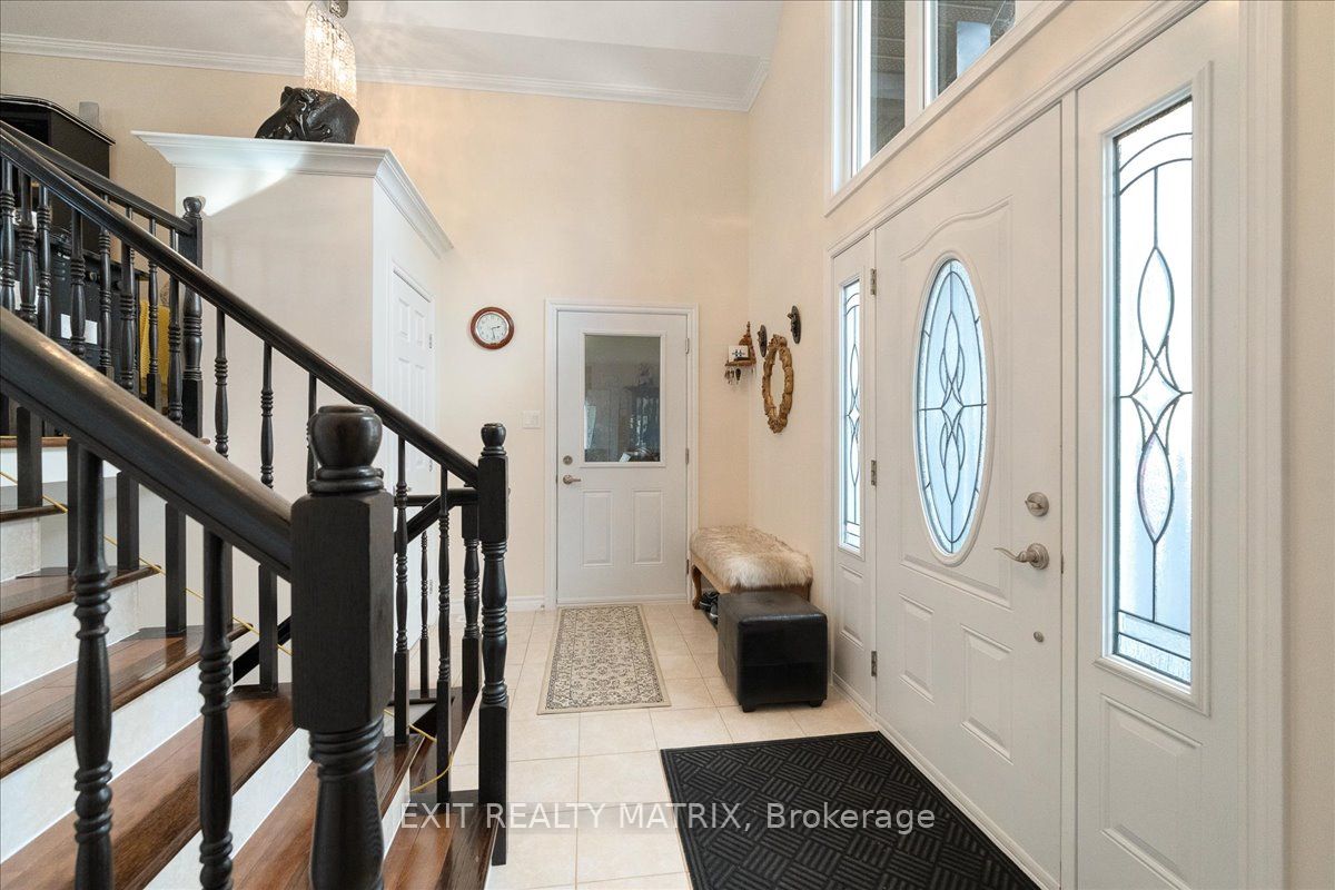 K0c 2b0 Real Estate Listings Main Image