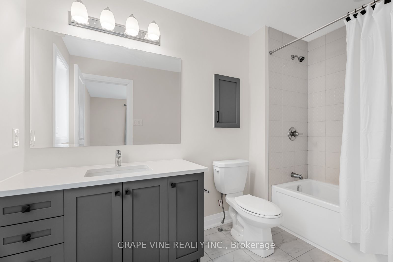 61 Adrift Street Property Photo 18