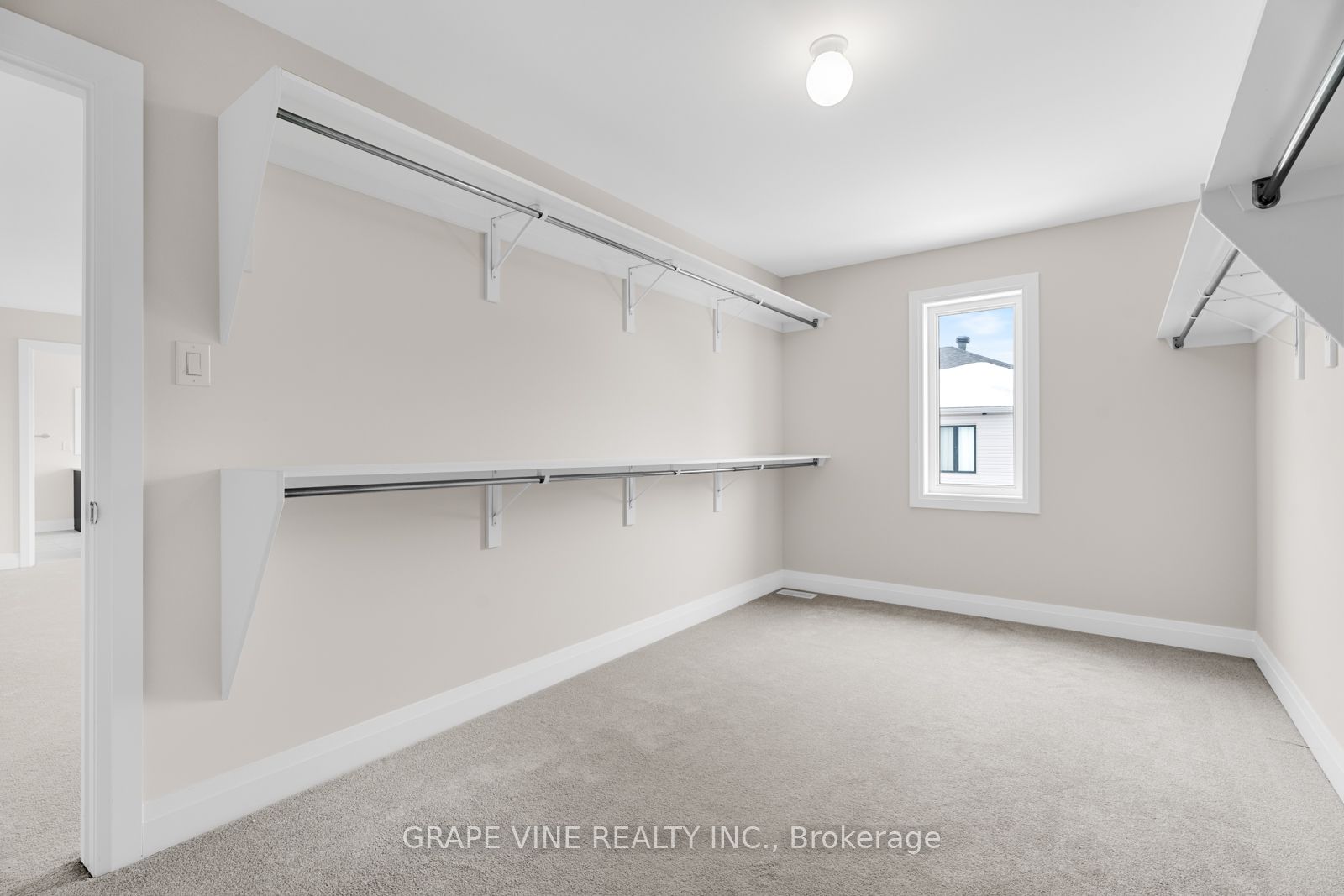 61 Adrift Street Property Photo 28
