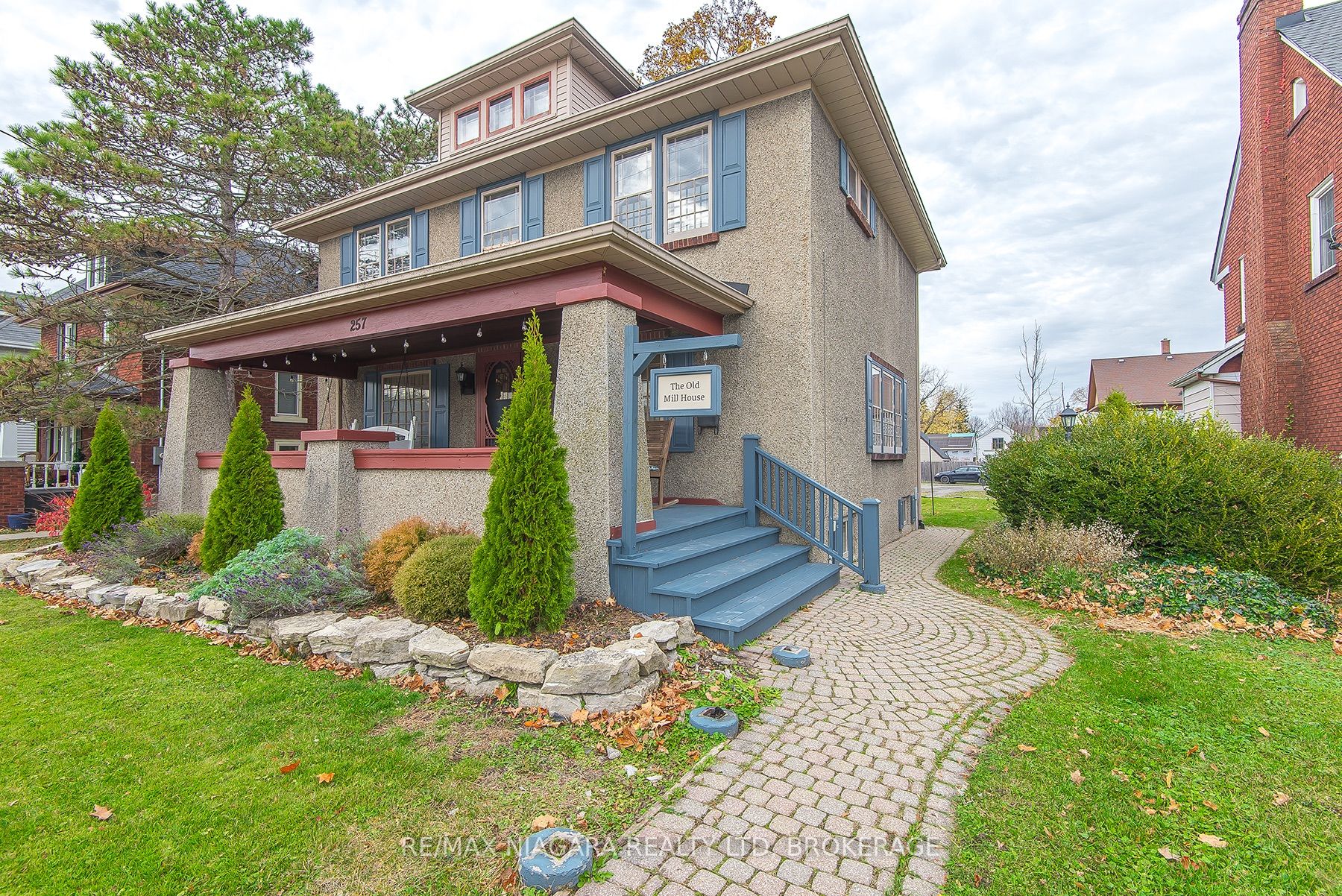 257 Sugarloaf Street Property Photo