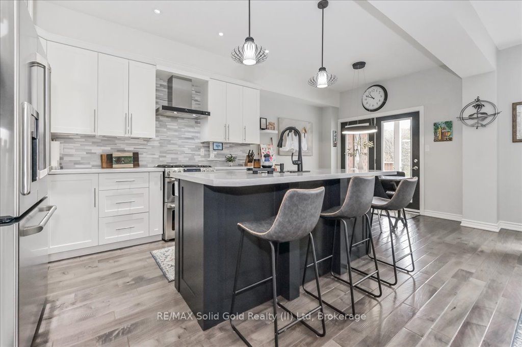 446 St Andrew Street Property Photo 7