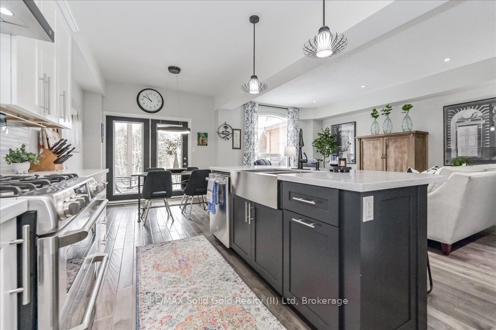 446 St Andrew Street Property Photo 11