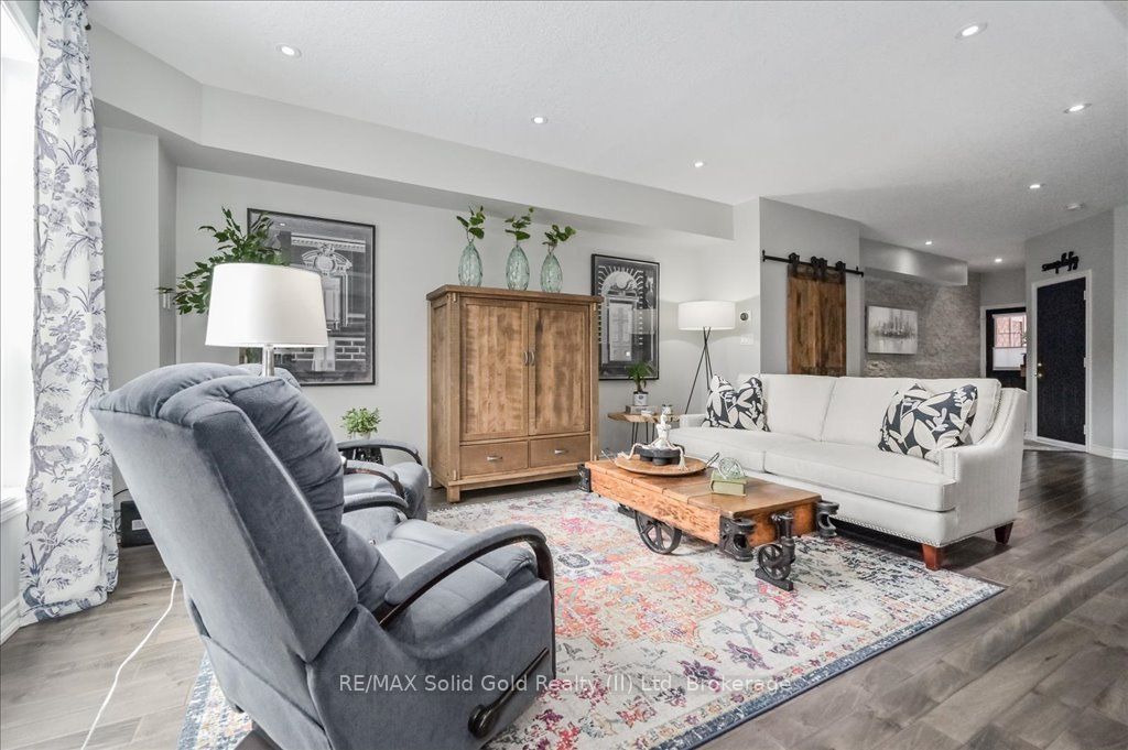 446 St Andrew Street Property Photo 17