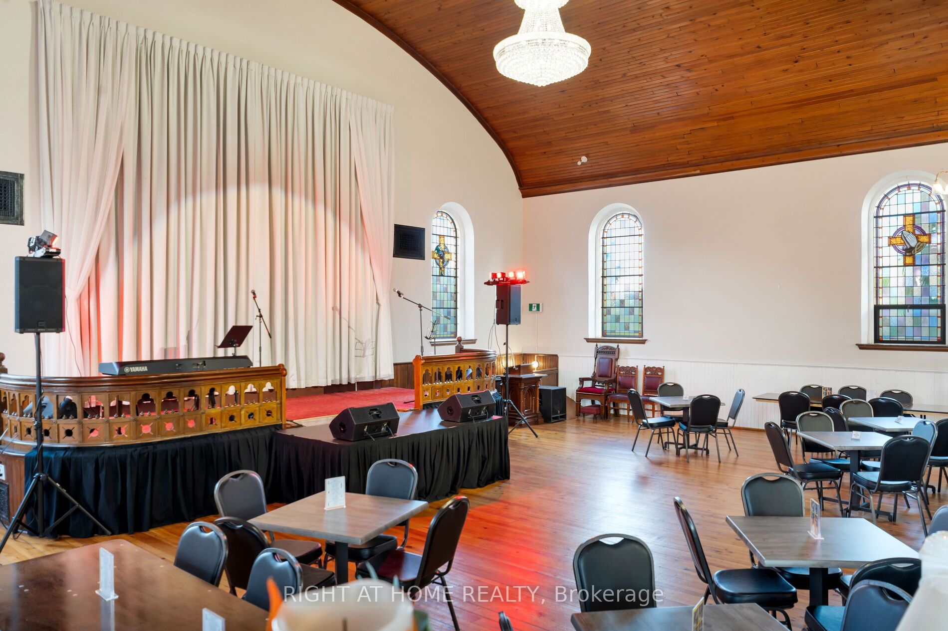 19 Albert Street Property Photo 12