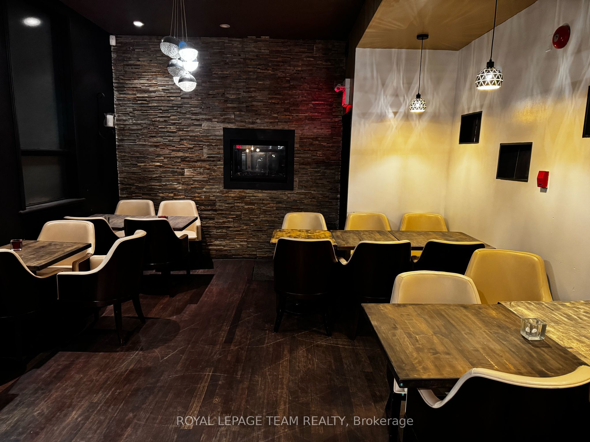 #100 - 271 Dalhousie Street Property Photo 6