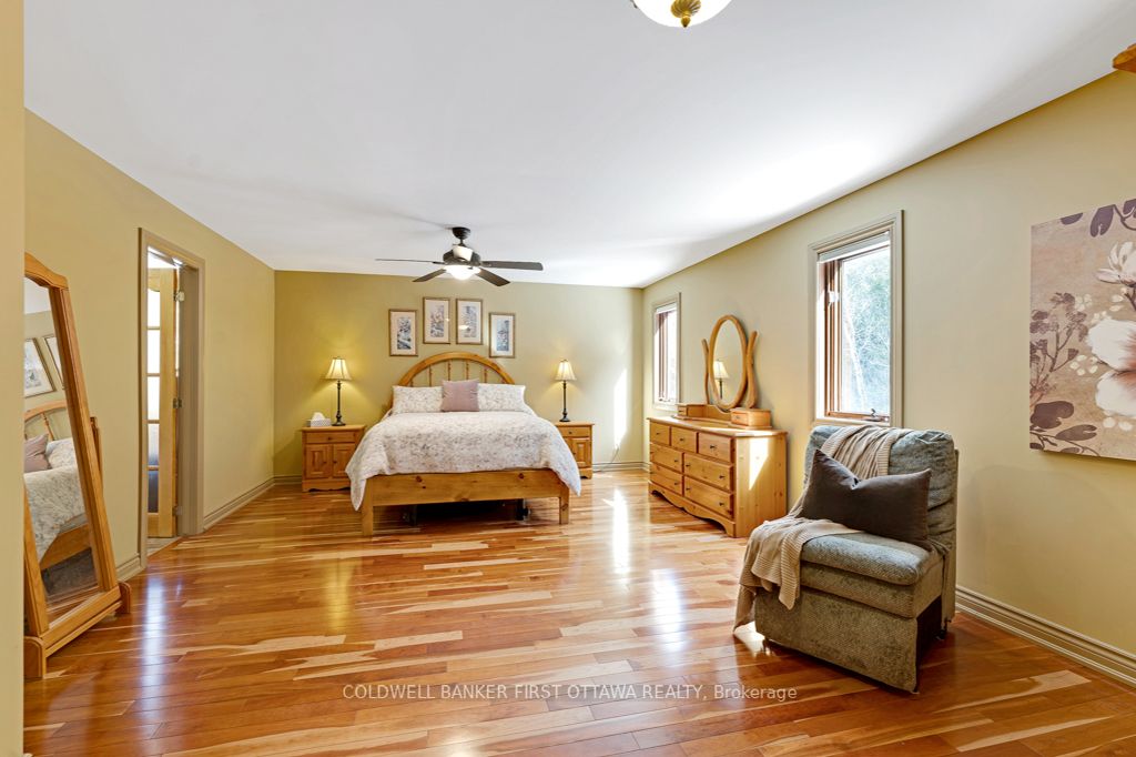 206 Deerwood Drive Property Photo 17