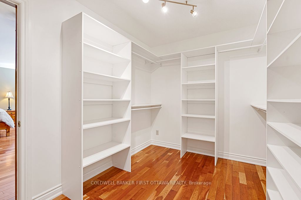 206 Deerwood Drive Property Photo 18