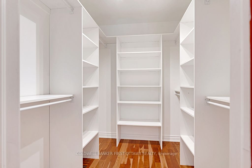 206 Deerwood Drive Property Photo 22