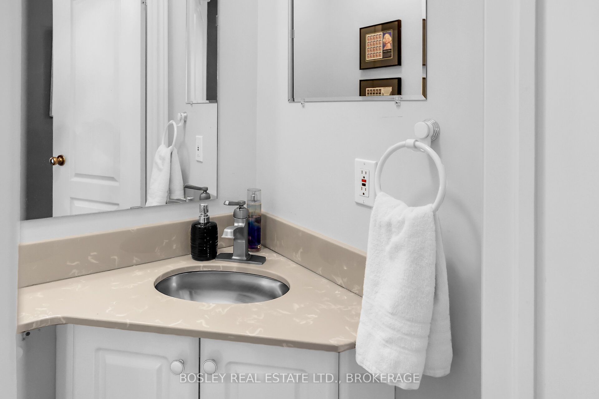 1439 Niagara Stone Road Th 20 Property Photo 21