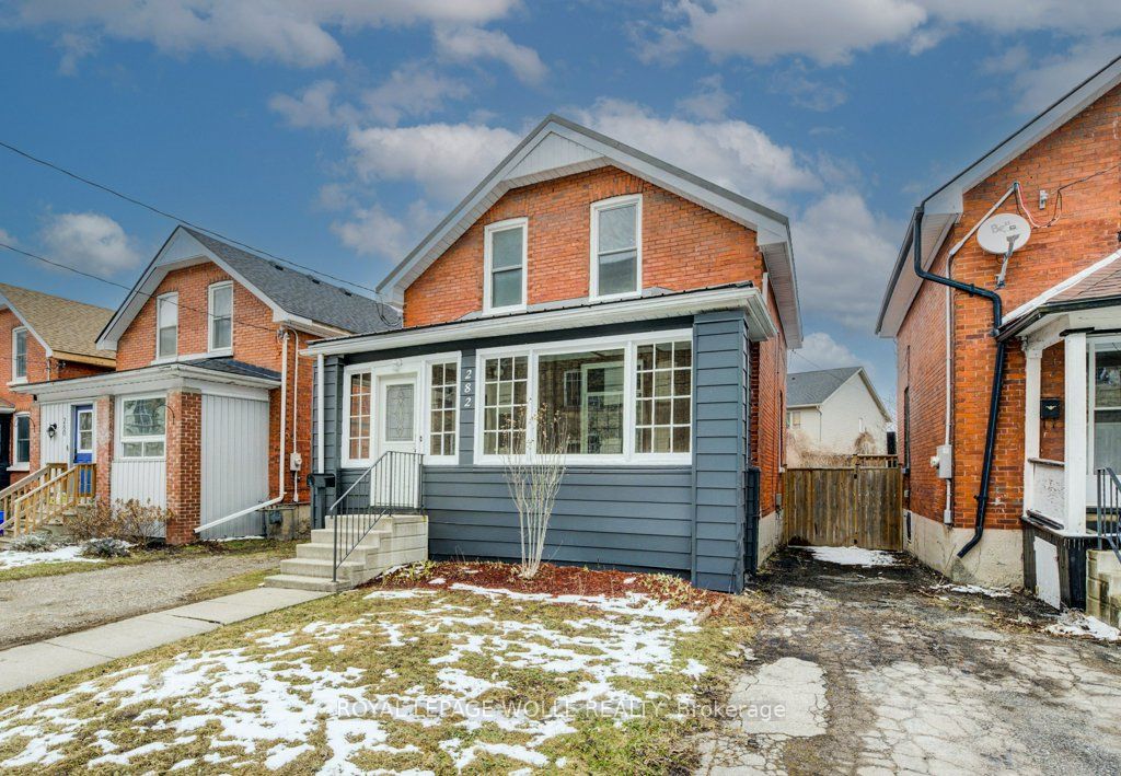 282 Douro Street Property Photo 3