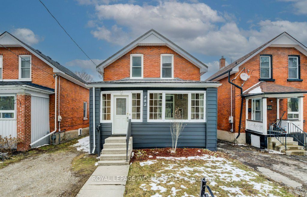 282 Douro Street Property Photo 5