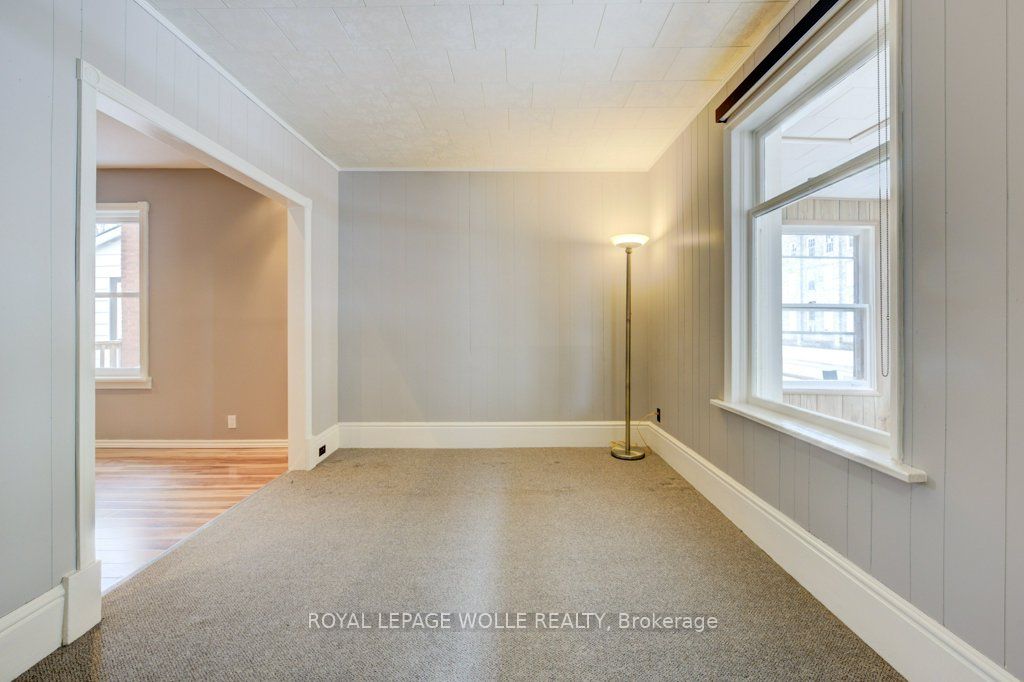 282 Douro Street Property Photo 10