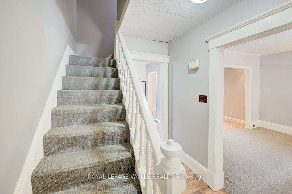 282 Douro Street Property Photo 20